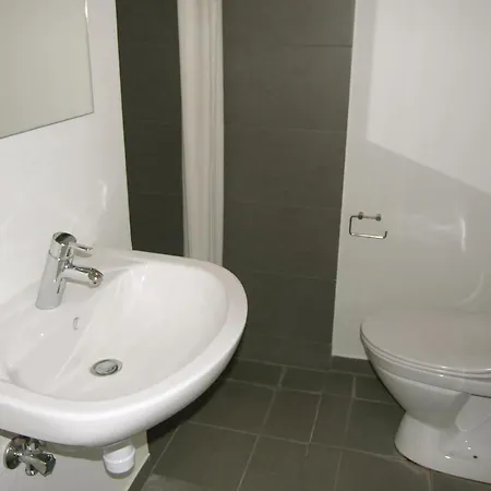 Seven-bedroom Tranekaer With A Hot Tub 03 Hébergement de vacances Tranekær