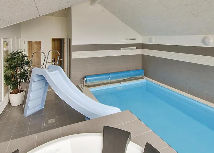 Holiday home Seven-bedroom With A Hot Tub 03 *