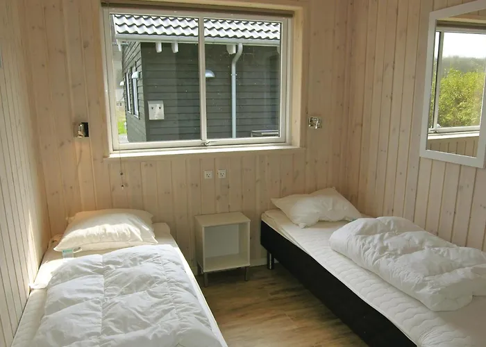 Seven-bedroom With A Hot Tub 03 Holiday home Tranekaer